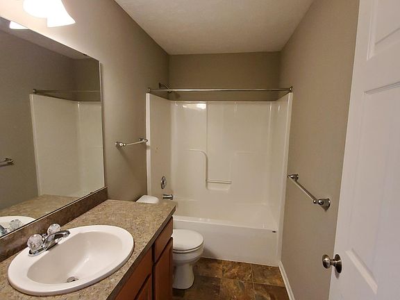 2nd image of 33426 Halle Ct