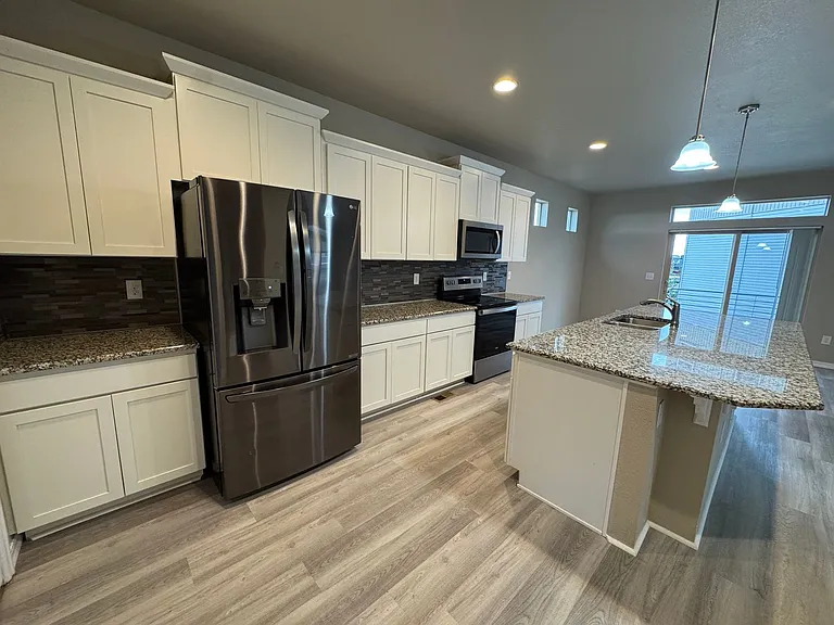 6153 Callan Dr — Photo 5