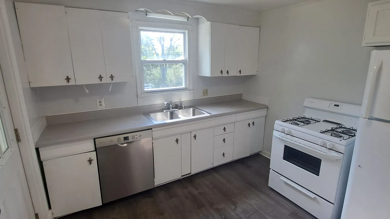 502 S Aurora St — Photo 3