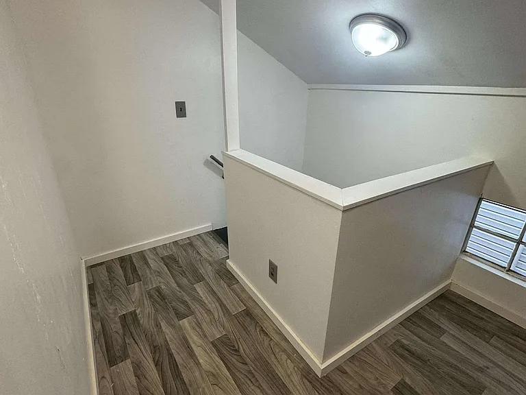 415 Washington Ave #2 — Photo 15
