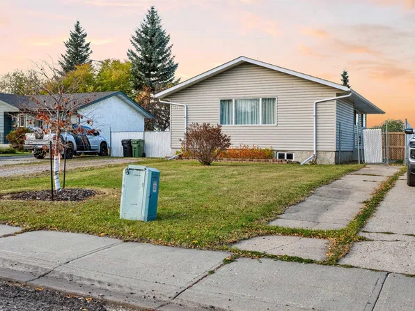 4504 43b Ave, Leduc, AB T9E 4R1