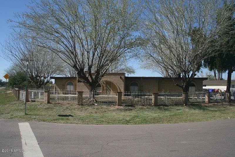 4 bed, 1914 sqft, $2,800 — Photo 4