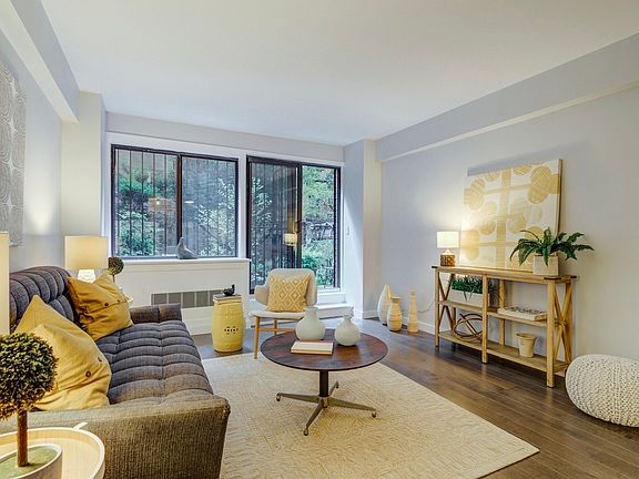 4th image of 310 W 56th St #1B