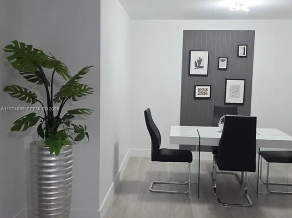 12801 SW 43rd Dr #212A, Miami, FL 33175