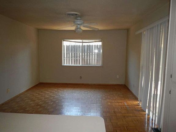 3rd image of 9092 Pershing Ave
