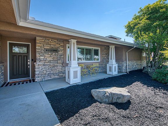 3rd image of 5650 S De Wolf Ave