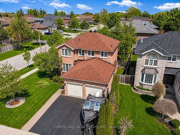 3rd image of 196 Sproule Dr