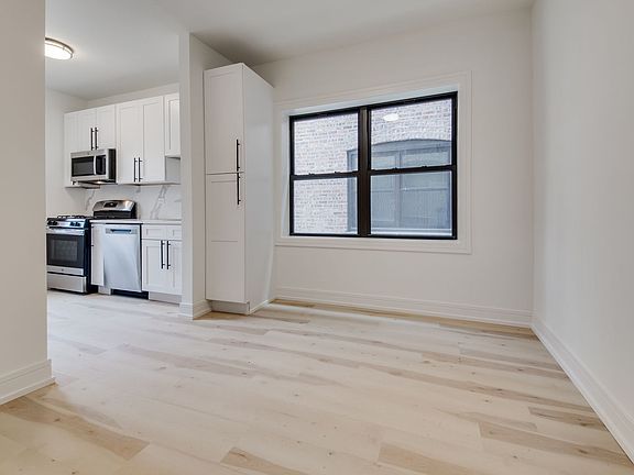 4th image of 3048-58 W Cortland St #1902-6