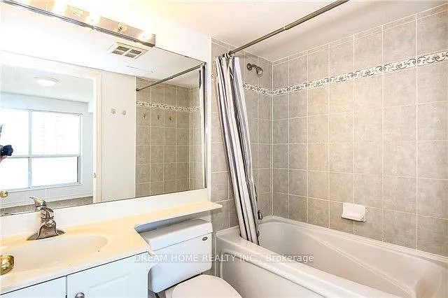 7 Lorraine Dr #216 — Photo 8