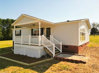 170 Hunters Path Ct, Lexington, NC 27292