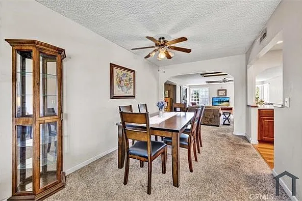 4 bed, 2300 sqft, $4,950 — Photo 4