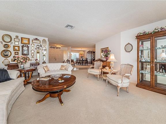 4th image of 5022 Chattam Ln