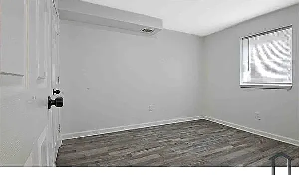 882 Fox Street Northwest - 7 — Photo 3