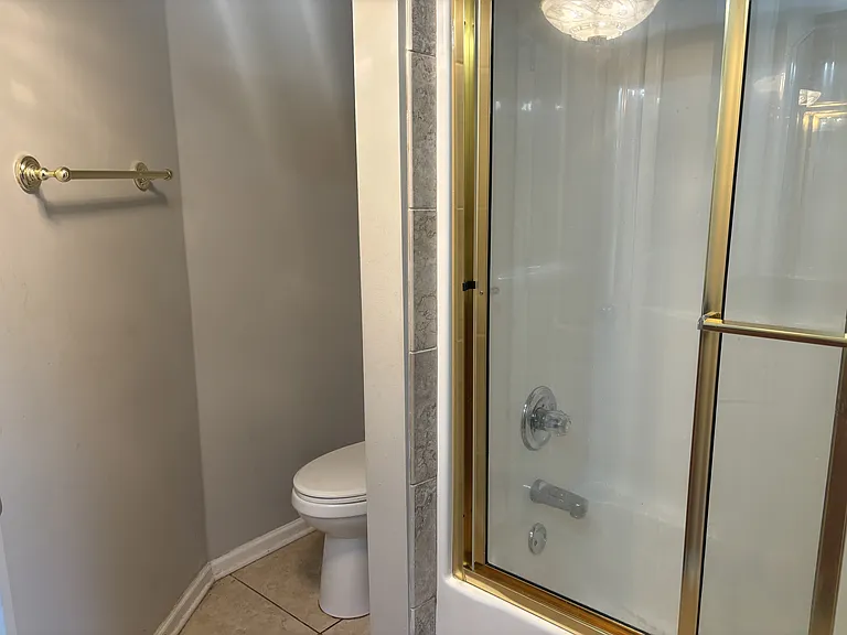 110 Fox Haven Ln — Photo 4
