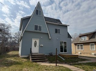 1609 SW Wayne Ave, Topeka, KS 66604