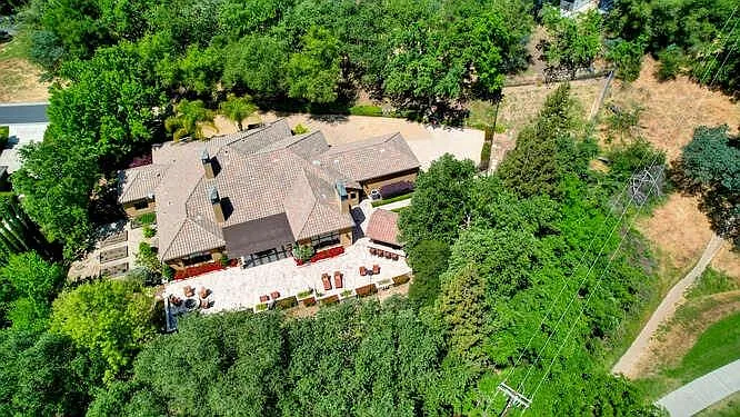 6241 Gobernadores Ln photo 1