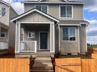 1303 Parkside Ave, Woodburn, OR