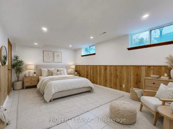 1469 Brentano Blvd, Mississauga, ON L4X 1A2