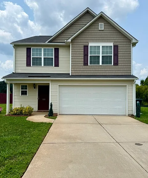 168 Columbia Dr — Photo 1