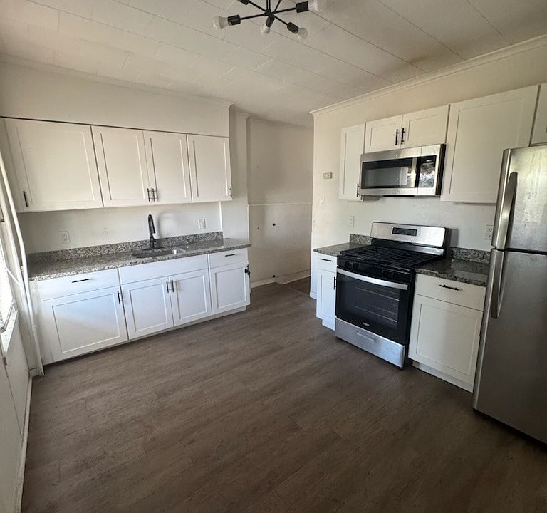 1st image of 1436 N Sumner Ave