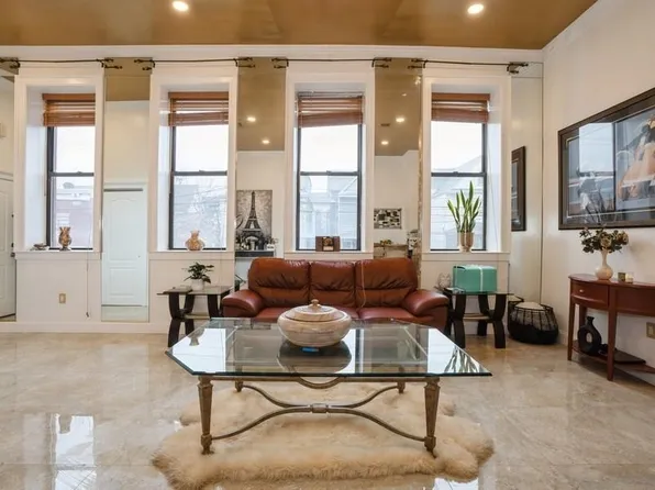 59-63 W 30th St #102, Bayonne, NJ 07002