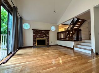 20 Eliot St #B, Chestnut Hill, MA 02467
