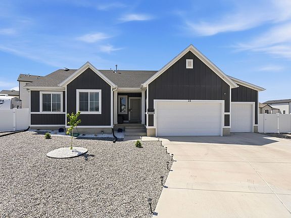 2nd image of 22 N Chadwick Cir