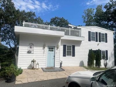 94 Dawn Road, Rocky Point, NY, 11778