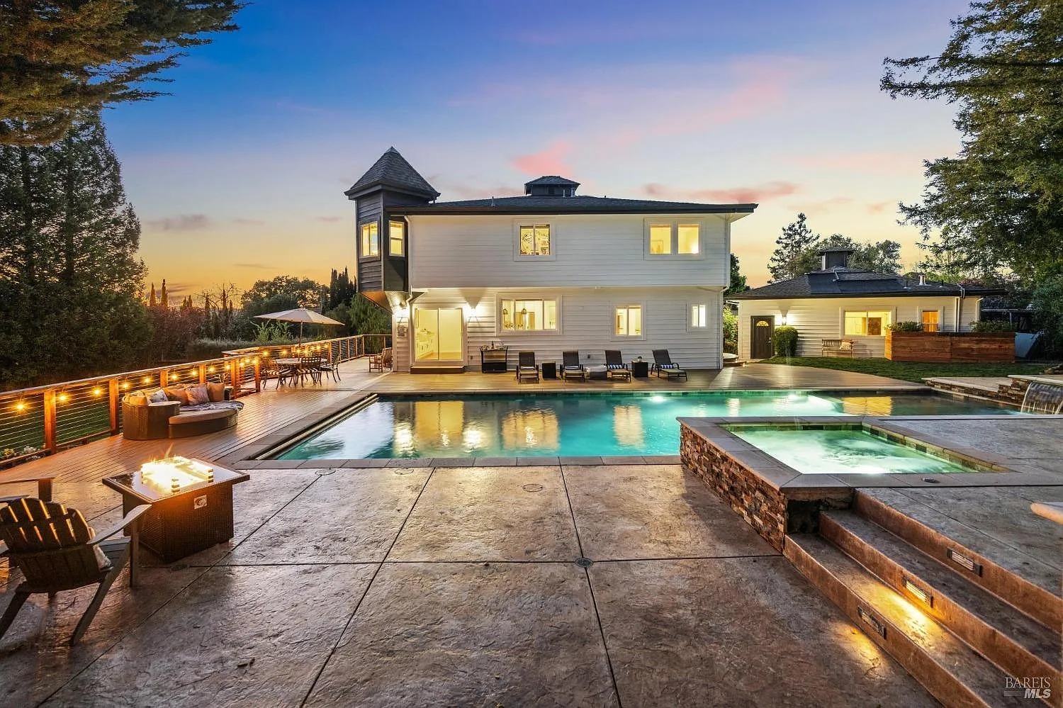 27 Halsey Avenue photo 1