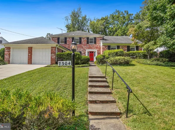 7304 Marbury Rd, Bethesda, MD 20817
