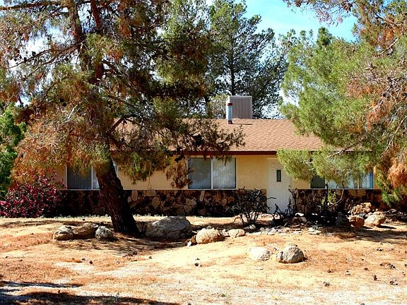 3rd image of 58217 Carlyle Dr