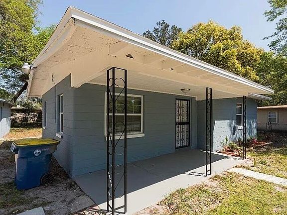 3rd image of 2513 Spirea Street