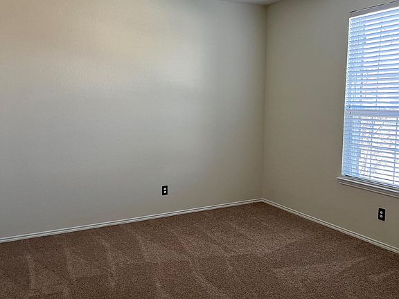 2nd image of 3000 Montserrat Creek Dr