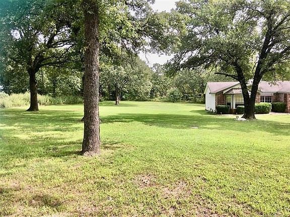 3rd image of 15307 Green Hill Dr