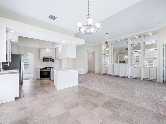 4th image of 8511 Alessandria CT