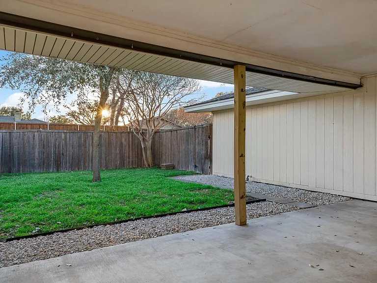 2906 Country Place Ct — Photo 16