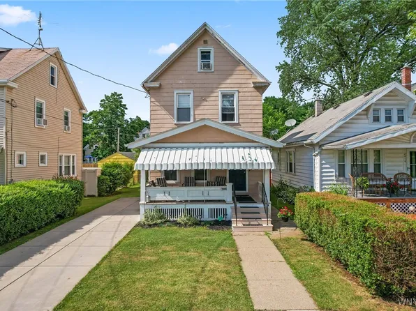 2412 Pierce Ave, Niagara Falls, NY 14301