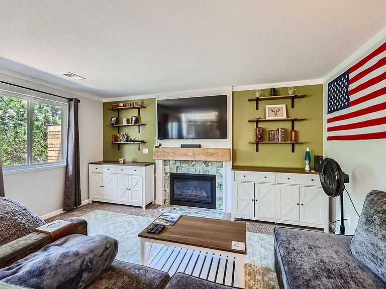 12585 Meadow Bridge Way — Photo 6
