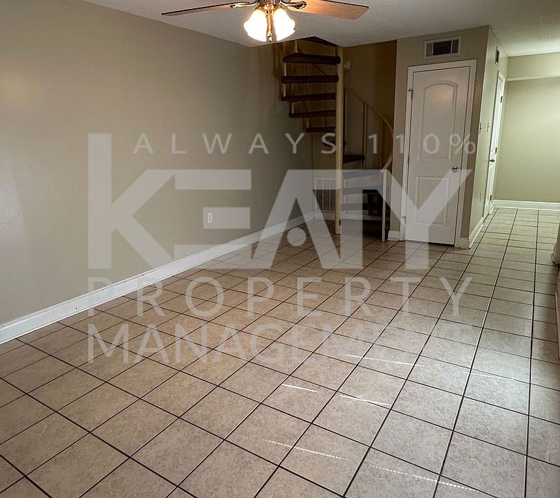 1st image of 510 Fox Run Ave APT 3