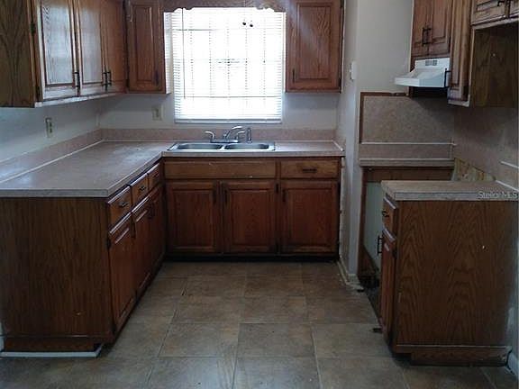 3rd image of 4637 Harbor View Dr