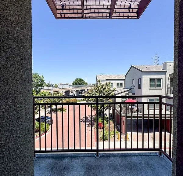 326 Bautista Pl — Photo 15