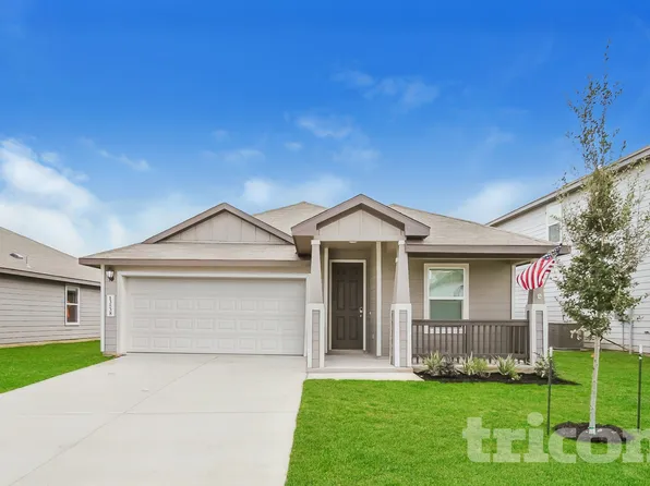 13538 Paxton Blvd, Saint Hedwig, TX 78152