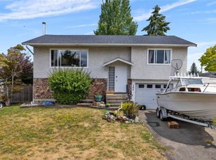 384 McKillop Dr, Parksville, BC V9P 1L5