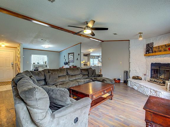 5th image of 5412 County Road 3209