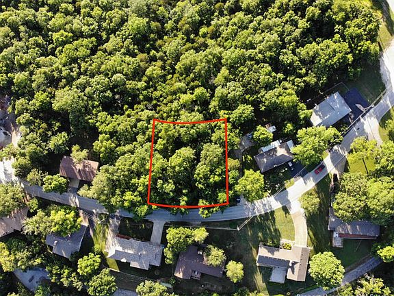3rd image of 22 Skyline Dr