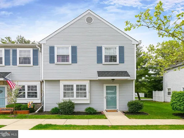 150 Covered Bridge Ct #150, Sewell, NJ 08080