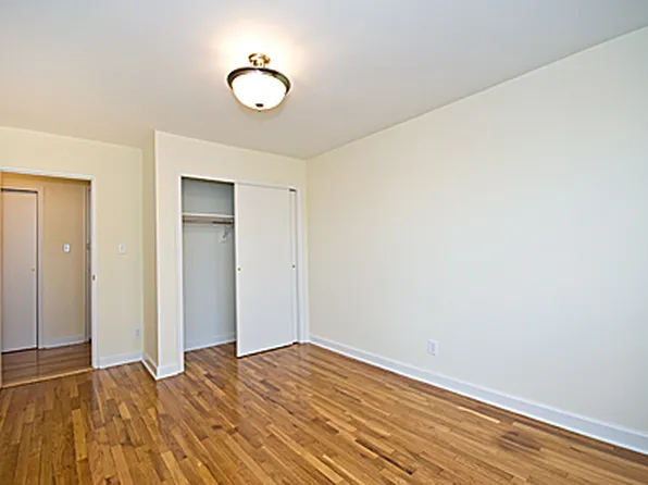 65-05 Yellowstone Boulevard image 1 of 7