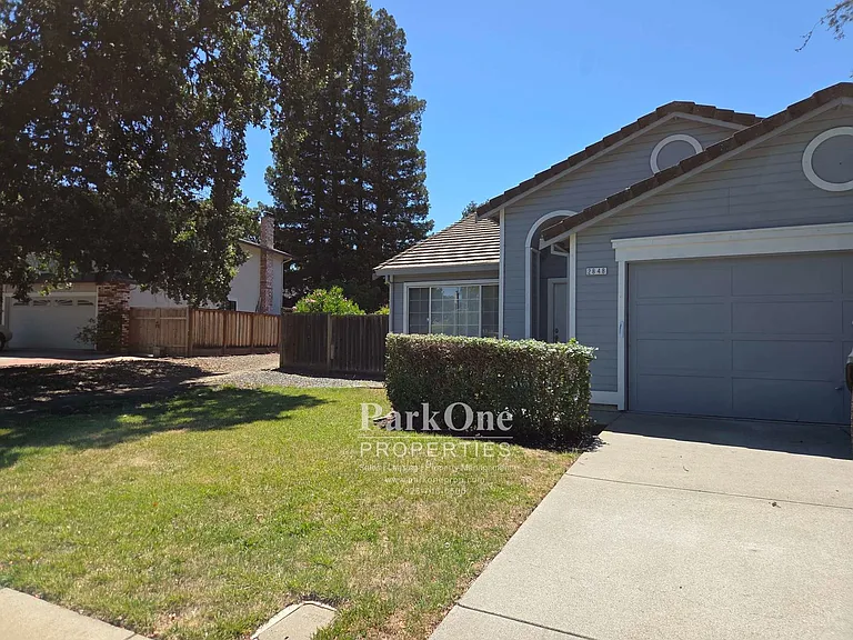2848 Saint Joseph Dr — Photo 2