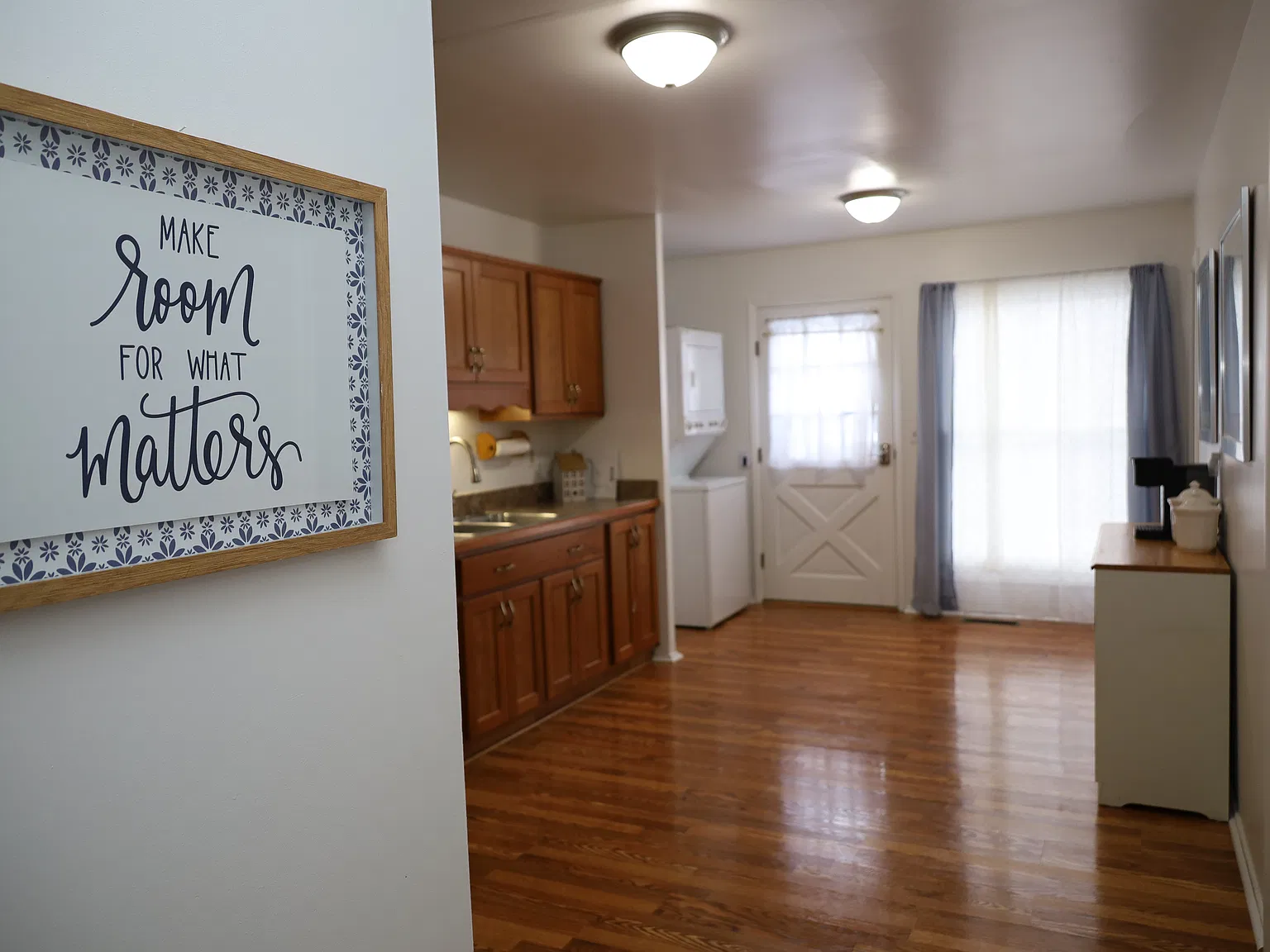 3038 Boynton Ave — Photo 4