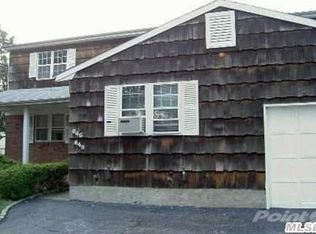 648 Old Country Rd, Plainview, NY 11803